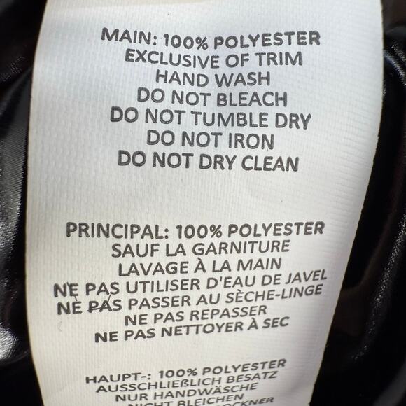 Boohoo Puffer Coat Women's Size 6 Shiny Black Hooded Cropped Streetwear Gorpcore - Picture 10 of 12